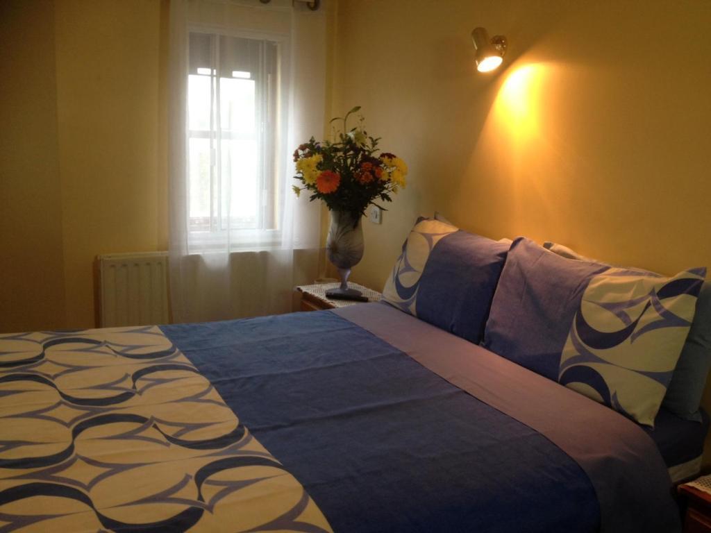 The White House Hotel Ward Екстер'єр фото